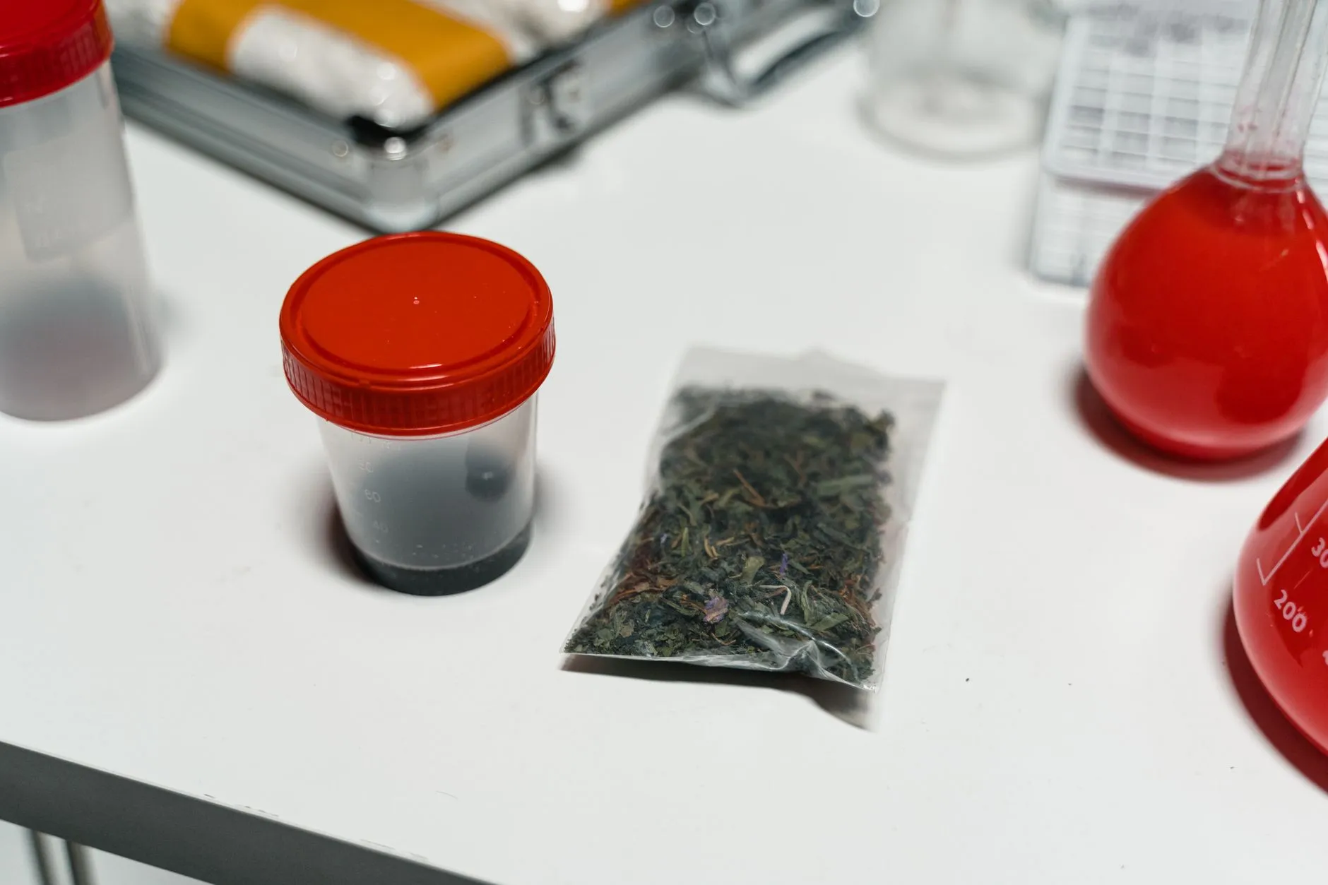 倍特新材料塑料助剂在工程塑料改性中的功能特性与应用解析